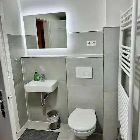 Schoene In Apartament *